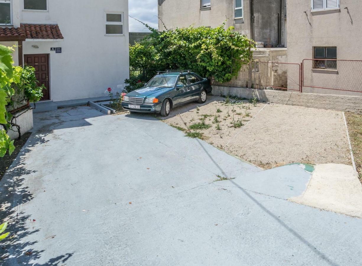 Apartman Dag Podstrana Buitenkant foto